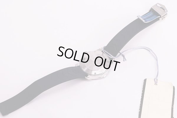 タグホイヤー　アクアレーサー　ＷＡＹ１１１Ｃ　紺文字盤　ラバーベルト　裏面