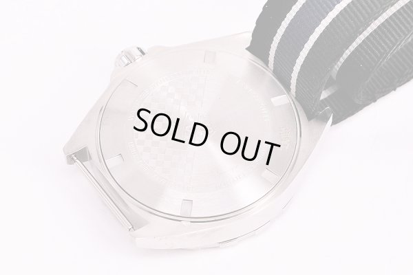 タグホイヤー　フォーミュラー１　ＷＡＺ１０１０　青文字盤　裏面拡大