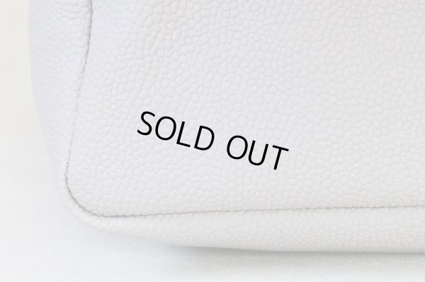 エルベシャプリエ リュクススクエアトートM 704GP マスティック/モカ 底拡大