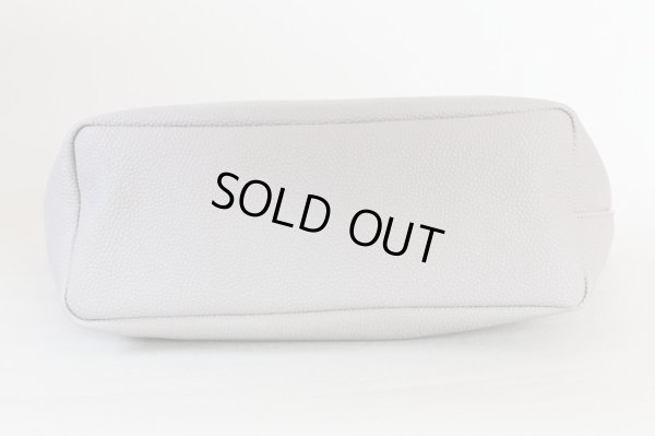 エルベシャプリエ リュクススクエアトートM 704GP マスティック/モカ 底