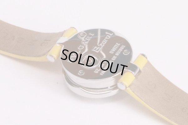 ブルガリ　B01　BZ22　黄シェル文字盤　裏面拡大