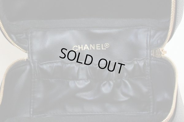 シャネル　バニティバック 横型 A01997 ブラック　中身拡大