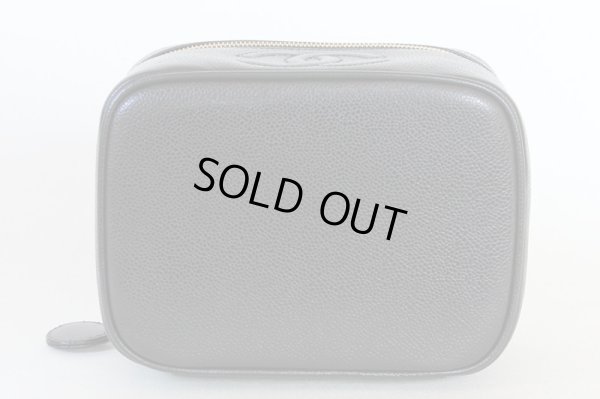 シャネル　バニティバック 横型 A01997 ブラック　底