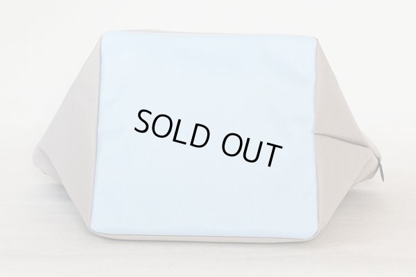 エルベシャプリエ　ナイロン舟型トートM 1027N　ナクル／ブルエ　底