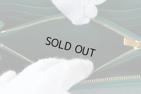 ボッテガヴェネタ　ジップアラウンドウォレット レーシンググリーン　小銭入れ