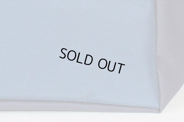 エルベシャプリエ ナイロン舟型ショルダーML 1028N オラージュ/ブルーラベ 底拡大