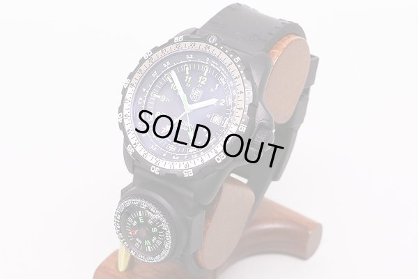 ルミノックス　レコン　８８３０ＧＭｔ　黒文字盤　サイド