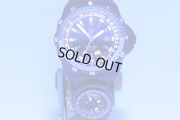 ルミノックス　レコン　８８３０ＧＭｔ　黒文字盤　ライト