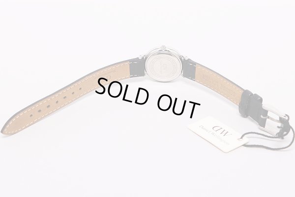 ダニエル・ウェリントン　０９２１ＤＷ　白文字盤　１２Ｐ　革ベルト