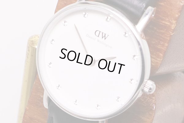 ダニエル・ウェリントン　０９２１ＤＷ　白文字盤　１２Ｐ　サイド拡大