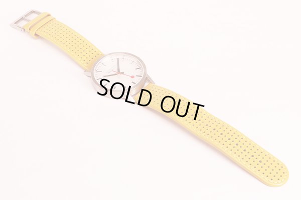 モンディーン　クラシック　Ａ６６０．３０３６０　白文字盤　革ベルト状態　表面