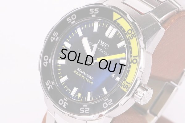 ＩＷＣ　アクアタイマー２０００　ＩＷ３５６８０１　黒文字盤　サイド拡大