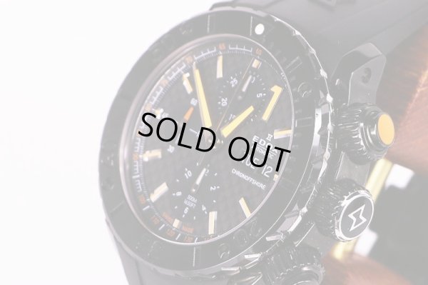 エドックス　クラス１　クロノオフショア　４６７４３７　カーボン文字盤　限定　サイド拡大