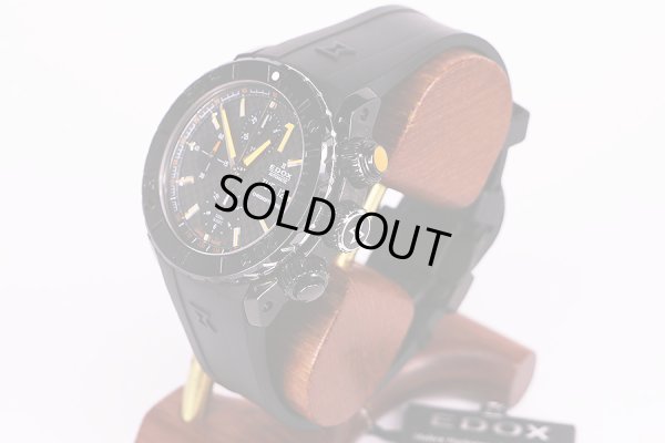 エドックス　クラス１　クロノオフショア　４６７４３７　カーボン文字盤　限定　サイド