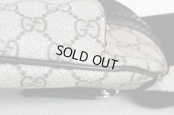 グッチ 【オンライン限定】 ベルトバック 450946 486623 ベージュ/ブラック 底拡大