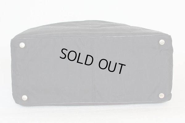 シャネル　ニュートラベルライン　トートMM　ノワール　底