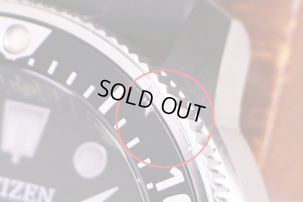 シチズン　ダイバー２００ｍデプスメーター　ＢＮ２０３６－Ｊ４Ｅ　黒文字盤　ベゼル打ち傷