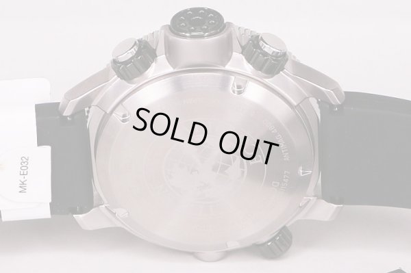 シチズン　ダイバー２００ｍデプスメーター　ＢＮ２０３６－Ｊ４Ｅ　黒文字盤　裏面拡大