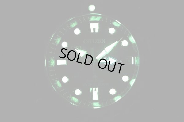 シチズン　ダイバー２００ｍデプスメーター　ＢＮ２０３６－Ｊ４Ｅ　黒文字盤　ライト暗闇