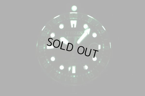 シチズン　ダイバー２００ｍＧＭＴ　ＢＪ７１１０－８９Ｅ　黒文字盤　ライト暗闇