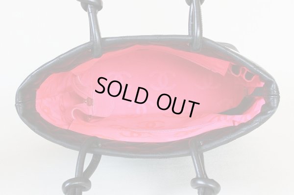 シャネル カンボンライン ミディアムトートバック ブラック/ホワイト 中身