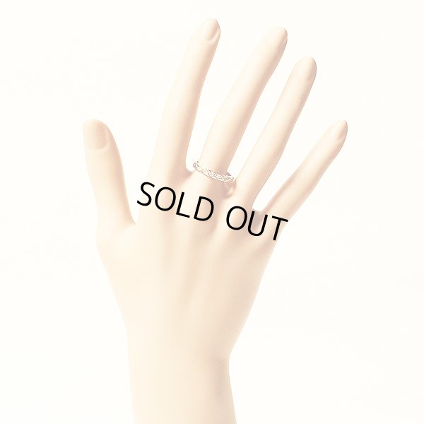 シャネル　750PG ココ クラッシュリング J11653 3.10g　装着イメージ