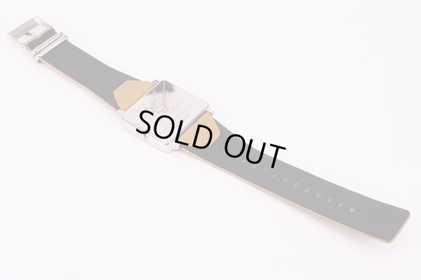 エプソン　スマートキャンパス　ピーナッツカーニバル　スヌーピー　液晶文字盤　革ベルト状態　裏面