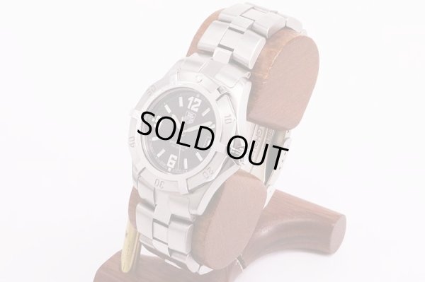 タグホイヤー　エクスクルーシブ　ＷＮ１１１０　黒文字盤　サイド