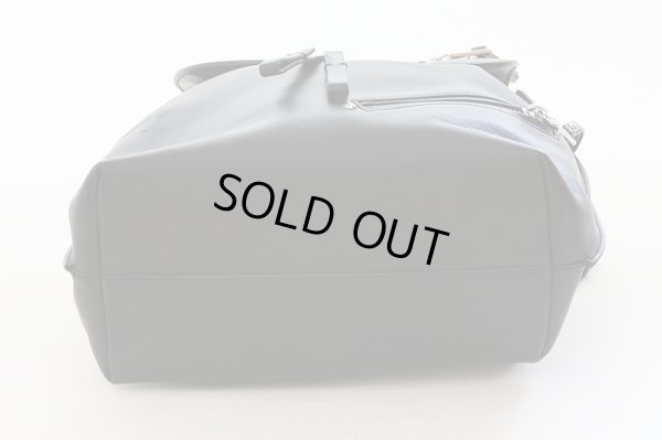 マークジェイコブス リュックサック M0010061 001 ブラック 底