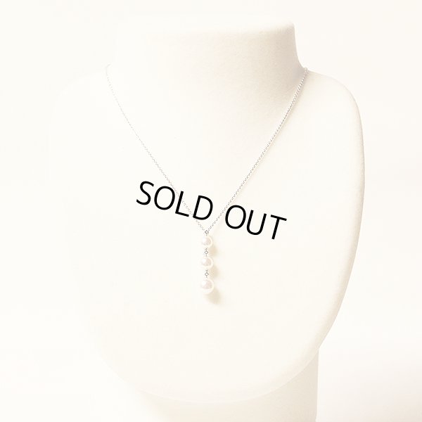 ミキモト　K18WG パールダイアイリペンダントネックレス 6.0-7.5mm 4.40g　装着イメージ