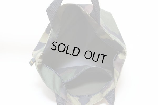 エルベシャプリエ ナイロン舟型トートM 1027W カモフラージュ 中身