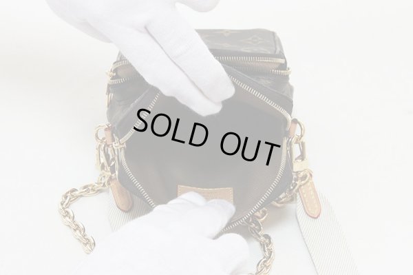 ルイ・ヴィトン　ユーティリティ・クロスボディ M80746　中身