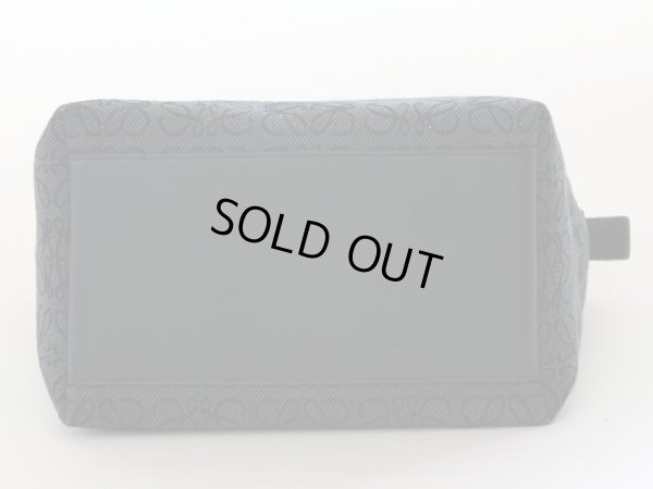 ロエベ アナグラム キュービィバック A906K68X04 ブラック 底