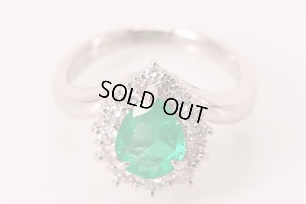 PT900　エメラルドダイアイリリング　1.37ct 0.65ct 10.40g　拡大