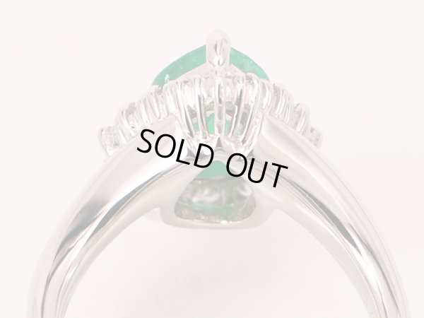 PT900　エメラルドダイアイリリング　1.37ct 0.65ct 10.40g　裏面