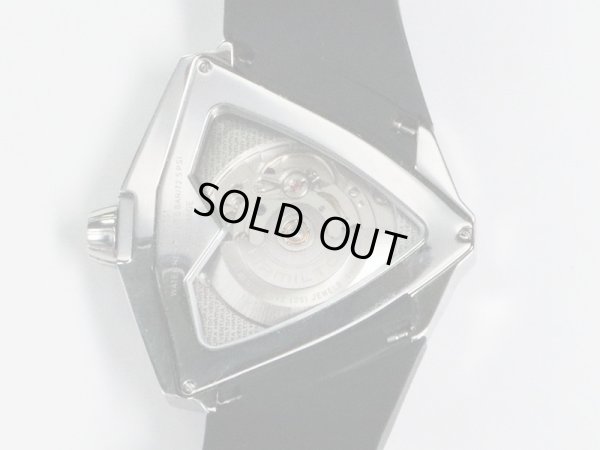 ハミルトン　ベンチュラＸＸＬ　Ｈ２４６５５１　黒文字盤　裏面拡大