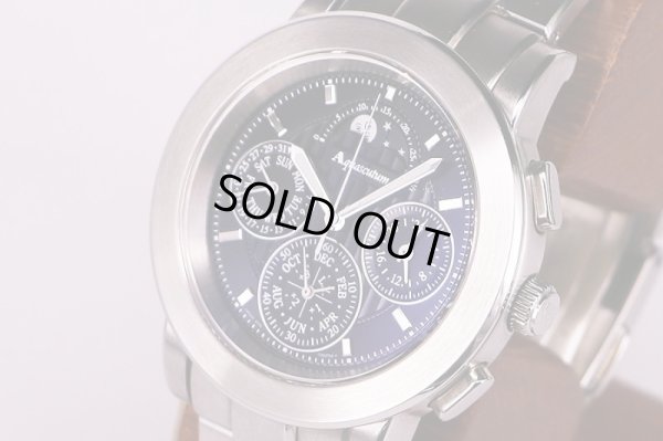 アクアスキュータム　グランドコンプリケーション　黒文字盤　サイド拡大