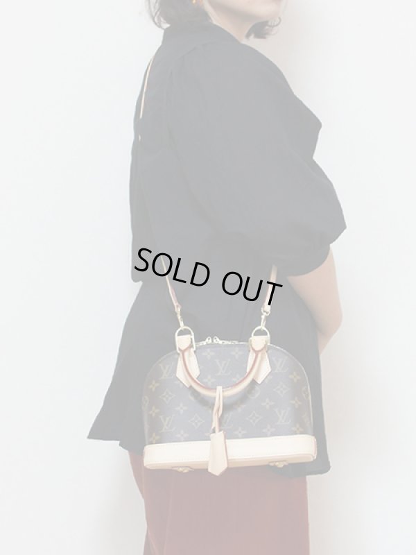 ルイ・ヴィトン アルマBB M53152 掛けたイメージ
