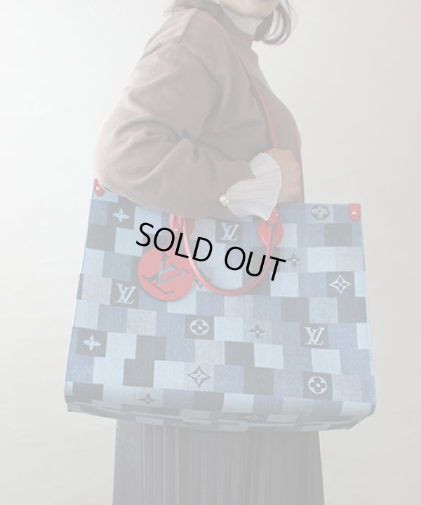 ルイ・ヴィトン　オンザゴーGM M44992　掛けたイメージ