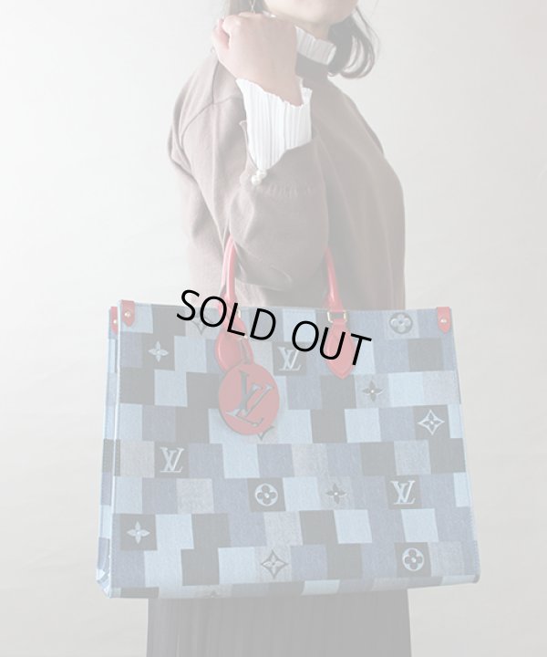 ルイ・ヴィトン　オンザゴーGM M44992　持ったイメージ