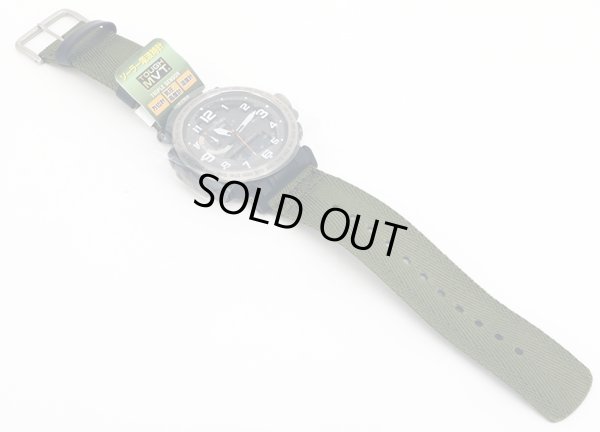 カシオ　プロトレック　ＰＲＷ－６６００ＹＢ　黒文字盤　カーキナイロンベルト状態　表面