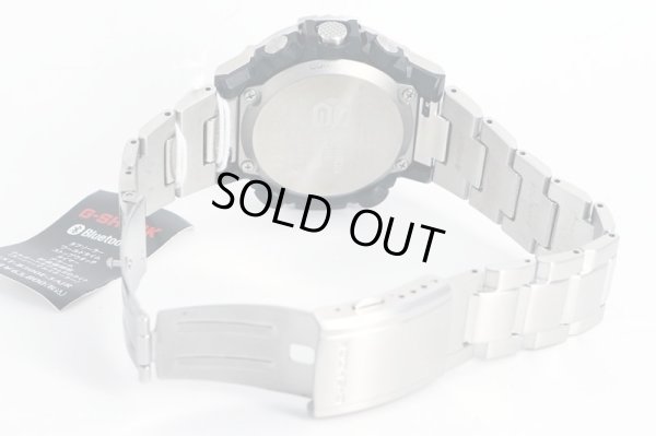 カシオ　Ｇショック　ＧＳＴ－Ｂ３００Ｅ　黒文字盤　ラギットスタイルモデル　ブレス