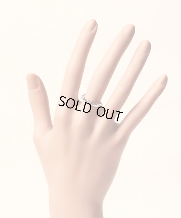 PT900 ダイアイリリング 0.141ct 0.141ct 0.146ct 4.20g　装着イメージ