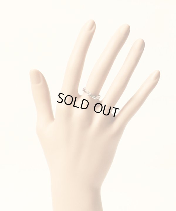 クレージュ　PT900 ダイアイリリング 0.10ct 2.80g　装着イメージ