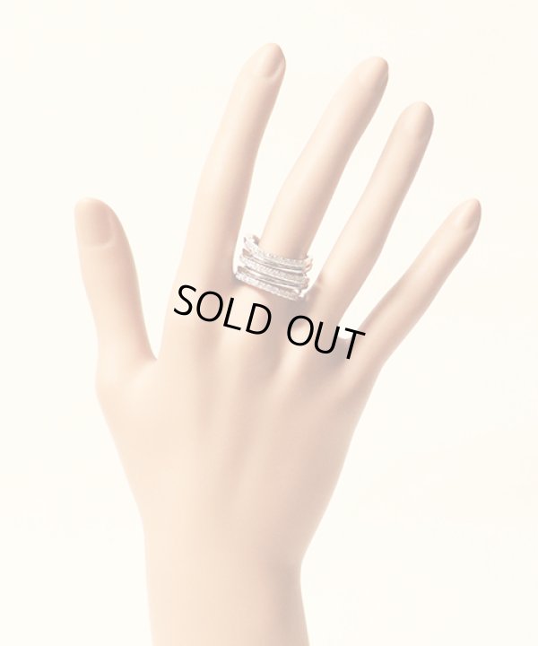 K18WG ダイアイリリング 1.00ct 12.10g　装着イメージ