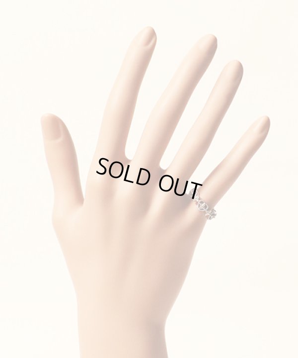 ４℃　K18WG ダイアイリリング 4.60g　装着イメージ