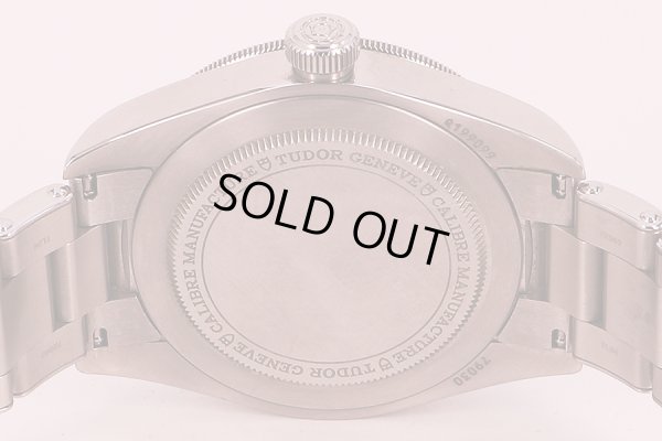 チューダー　ヘリテージ　ブラックベイ　７９０３０Ｎ　黒文字盤　黒ベゼル　裏面拡大