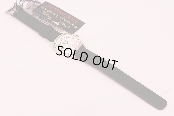 シチズン　１９３８復刻モデル　白文字盤　革ベルト状態表面