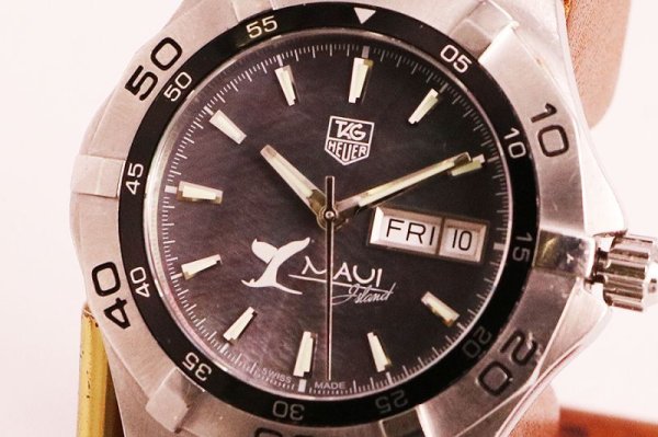 タグホイヤー　アクアレーサー　ＷＡＹ２０１２　ハワイ・マウイ島　黒シェル文字盤　表面
