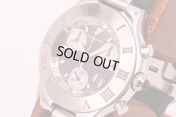 カルティエ　クロノスカフ　２４２４　黒ロゴ文字盤　サイド拡大